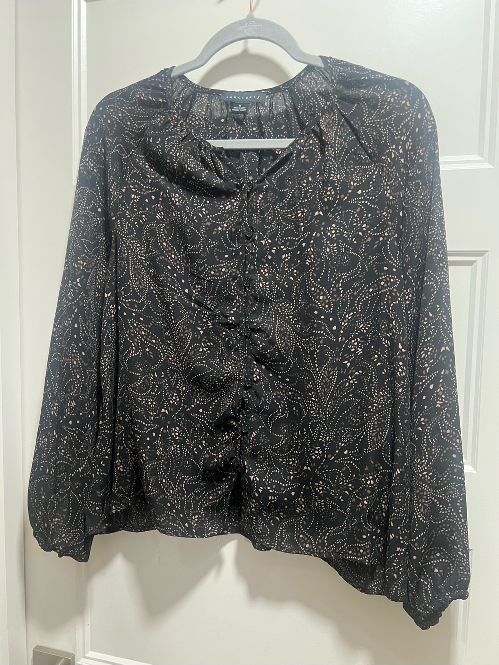 Sanctuary Blouse with Beige Dot Paisley Print